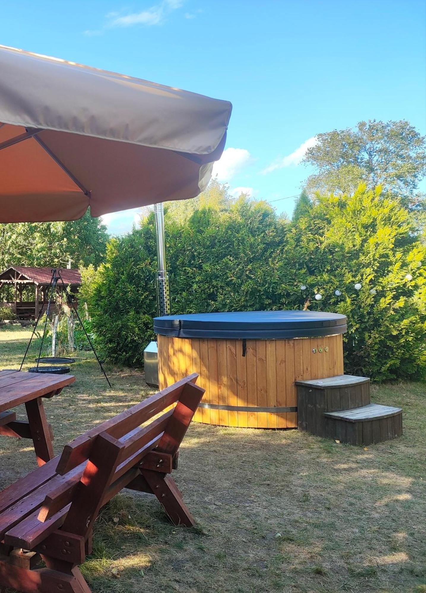 Dolistowka Apartamenty, Pole Namiotowe, Balia Z Jacuzzi, Ogrod Warzywny Dla Gosci, Plac Zabaw Dla Dzieci Goniądz Eksteriør bilde