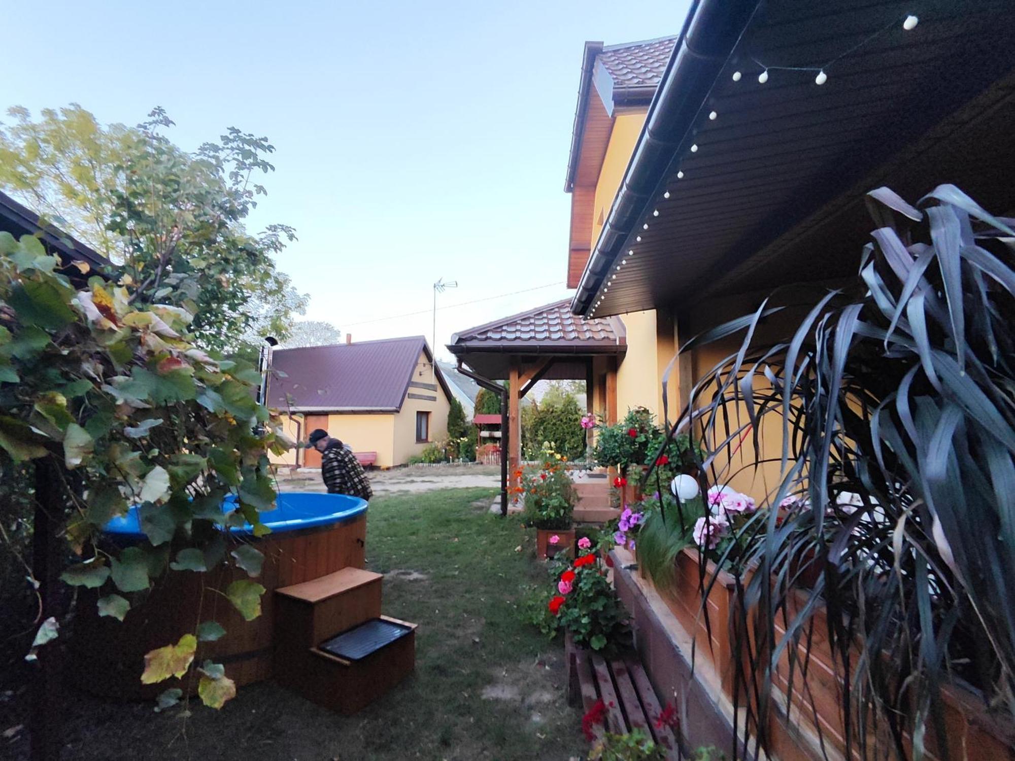 Dolistowka Apartamenty, Pole Namiotowe, Balia Z Jacuzzi, Ogrod Warzywny Dla Gosci, Plac Zabaw Dla Dzieci Goniądz Eksteriør bilde